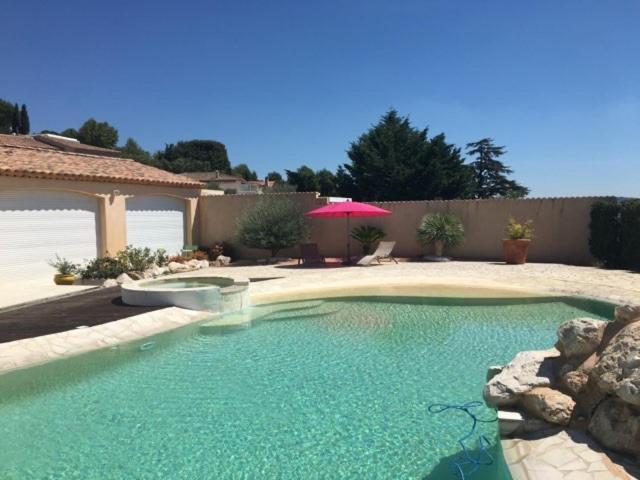 Chateau Gombert Marseille Exterior photo
